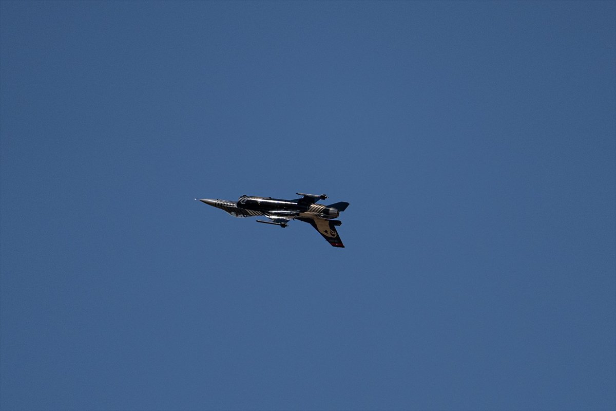 SOLOTÜRK gösteri ekibi son olarak Erzurum'da görev aldı