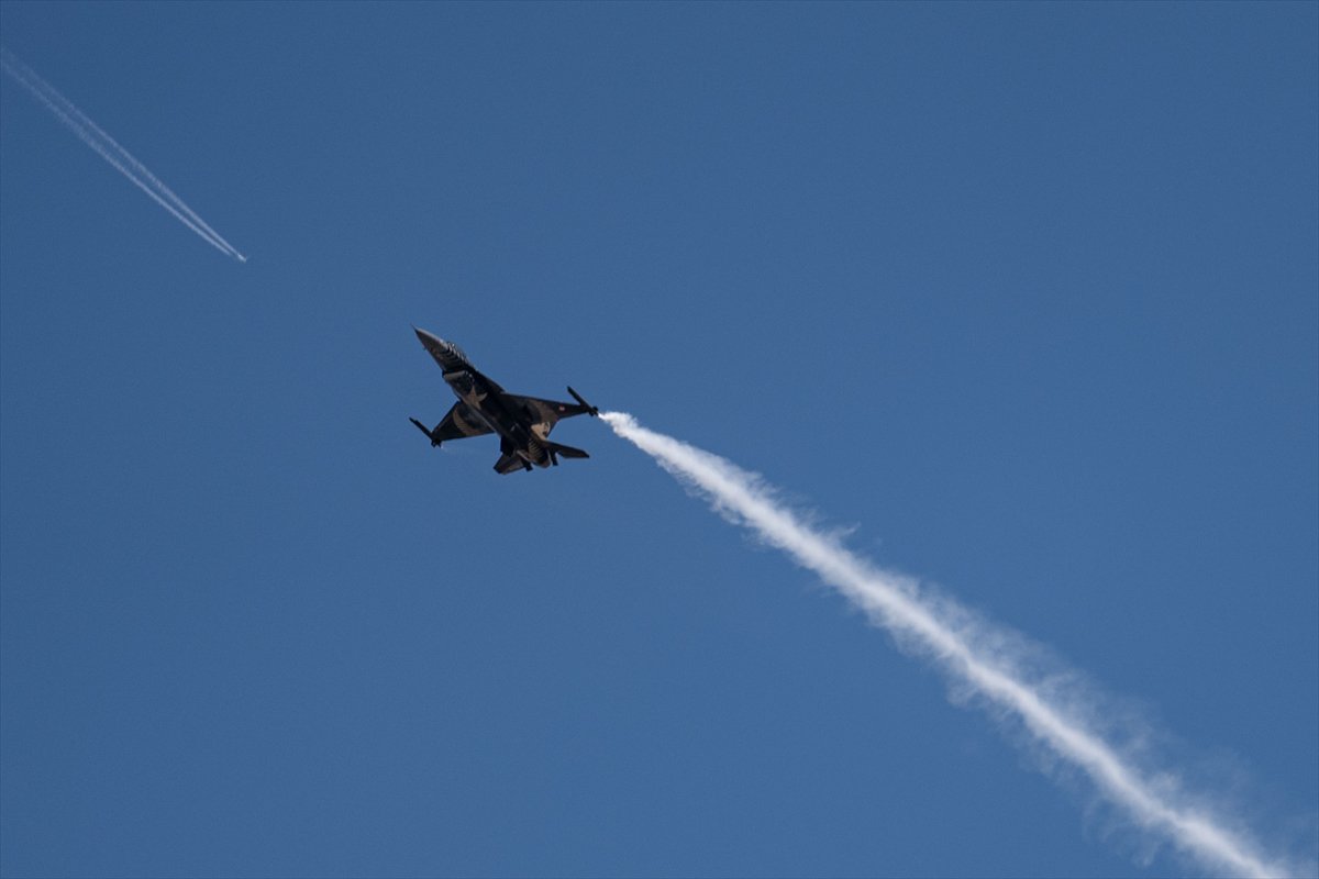 SOLOTÜRK gösteri ekibi son olarak Erzurum'da görev aldı
