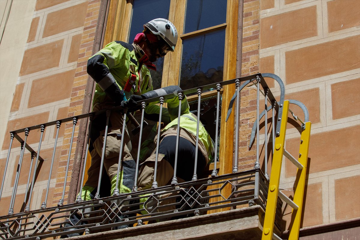 İspanya ve Portekiz’de yaşanan geniş çaplı elektrik kesintisinden milyonlar etkilendi