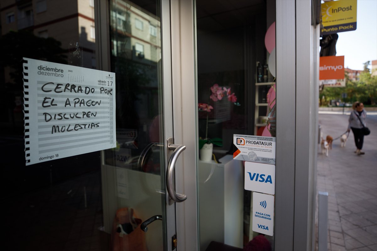 İspanya ve Portekiz’de yaşanan geniş çaplı elektrik kesintisinden milyonlar etkilendi