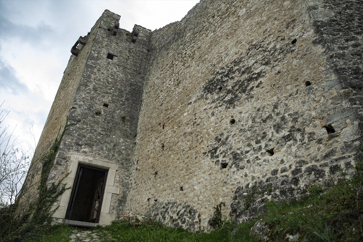 Orta Çağ’dan günümüze uzanan bir miras: Sokolac Kalesi