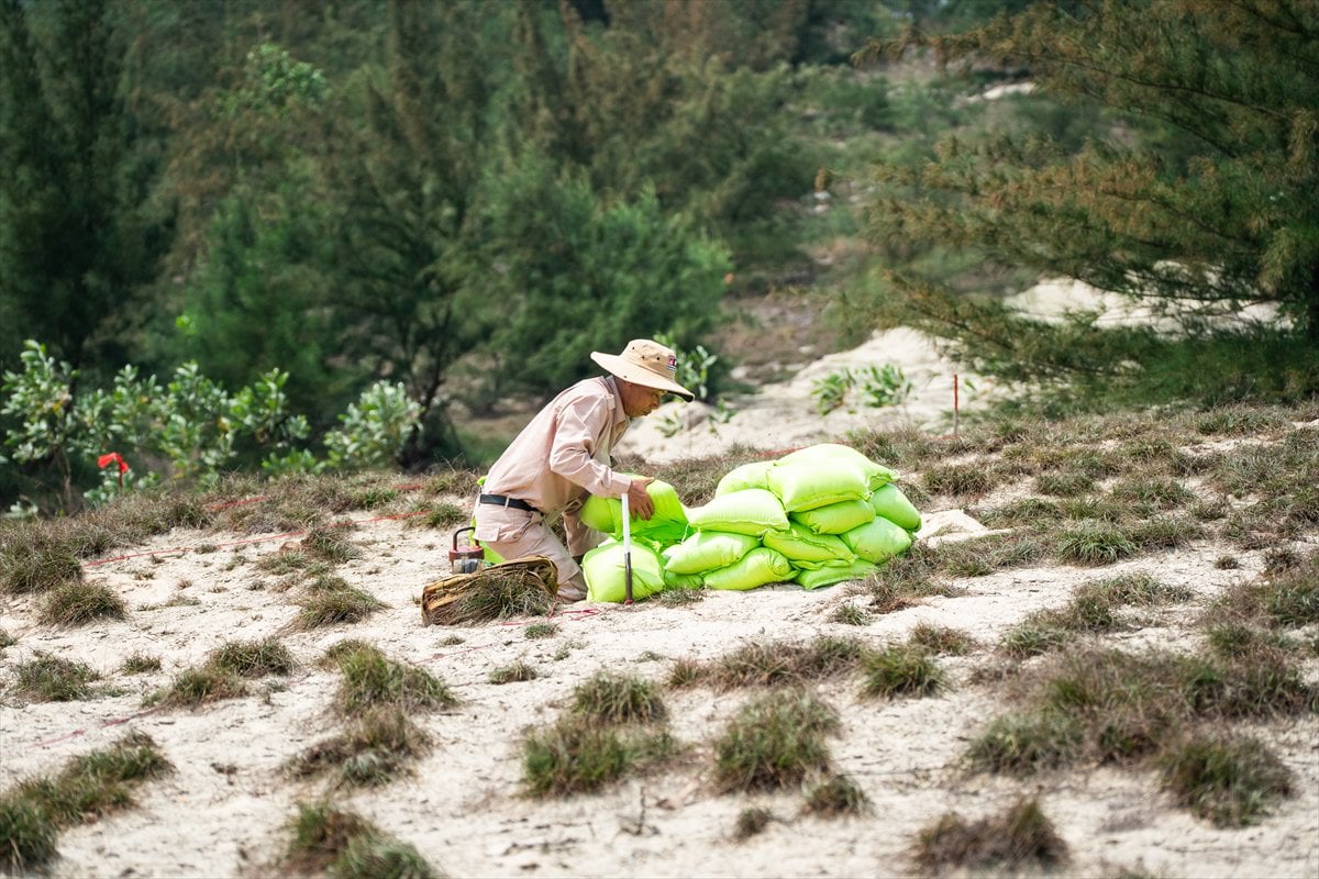 Vietnam’da, 50 yıl sonra hala savaşın izleri silinmeye çalışılıyor