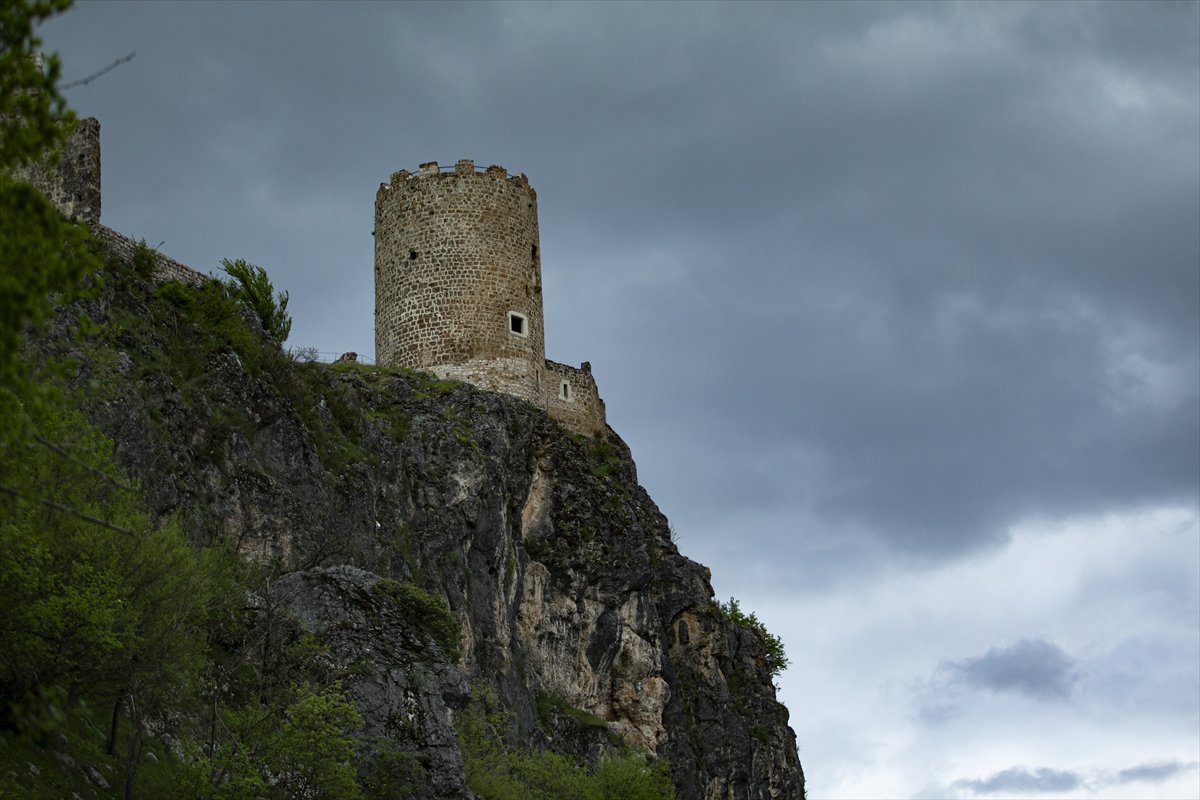Orta Çağ’dan günümüze uzanan bir miras: Sokolac Kalesi