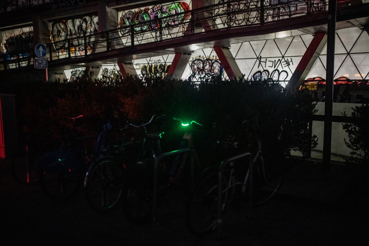 İspanya ve Portekiz’de yaşanan geniş çaplı elektrik kesintisinden milyonlar etkilendi