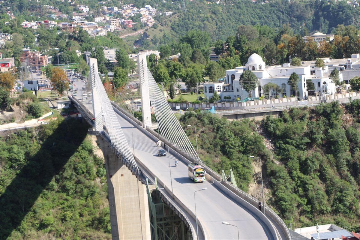 Hindistan ve Pakistan arasında tırmanan gerilimin ortasında Azad Keşmir'de günlük yaşam