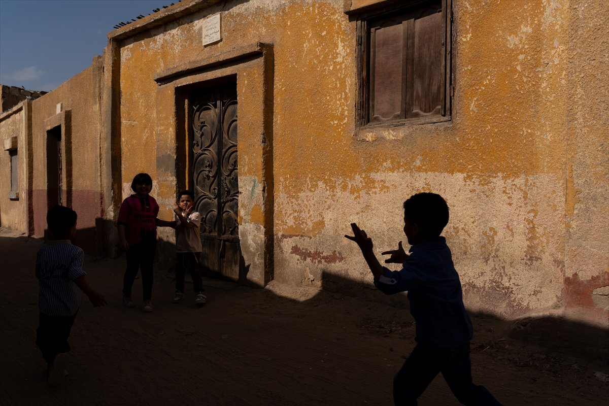 Kahire'de yaşamla ölümün iç içe olduğu şehir: Al-Qarafa