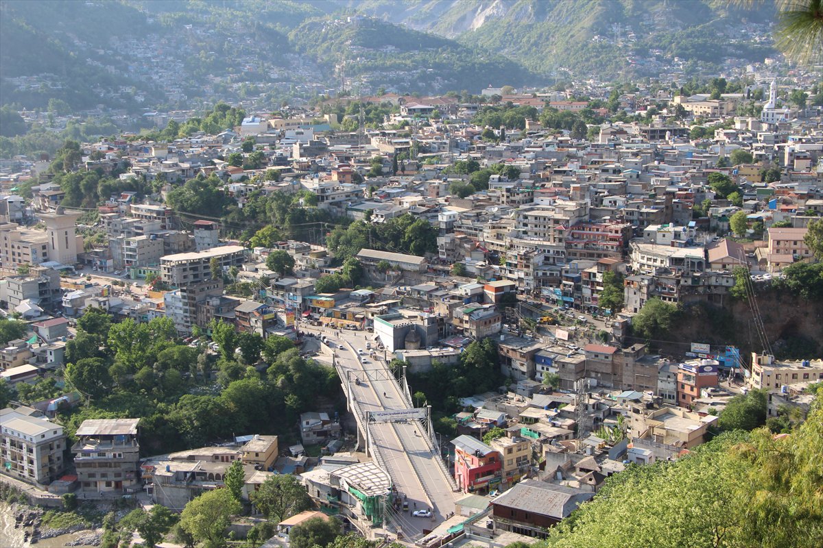 Hindistan ve Pakistan arasında tırmanan gerilimin ortasında Azad Keşmir'de günlük yaşam