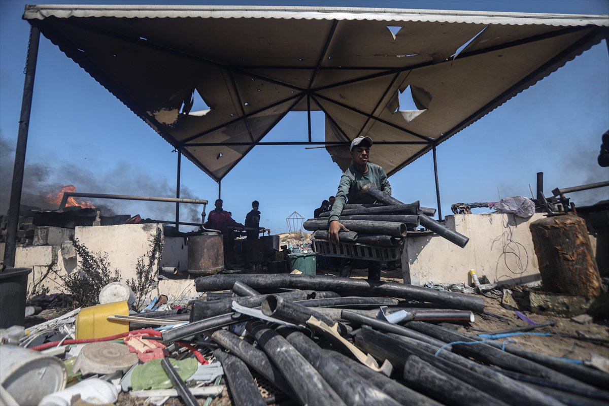 Gazze’de plastik atıklardan akaryakıt üretilerek yakıt krizi aşılmaya çalışılıyor