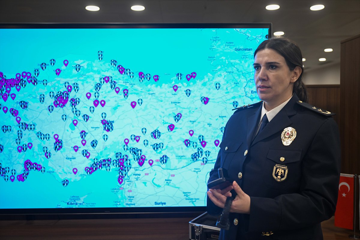 'Elektronik kelepçe' izleme merkezi, kadına şiddet uygulayanları 7/24 takip ediyor