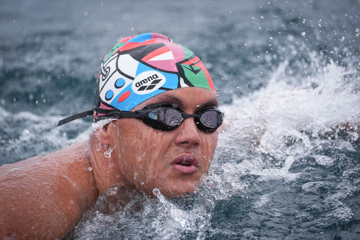 Otizmli yüzücü, Manş Denizi'ni geçmeye hazır