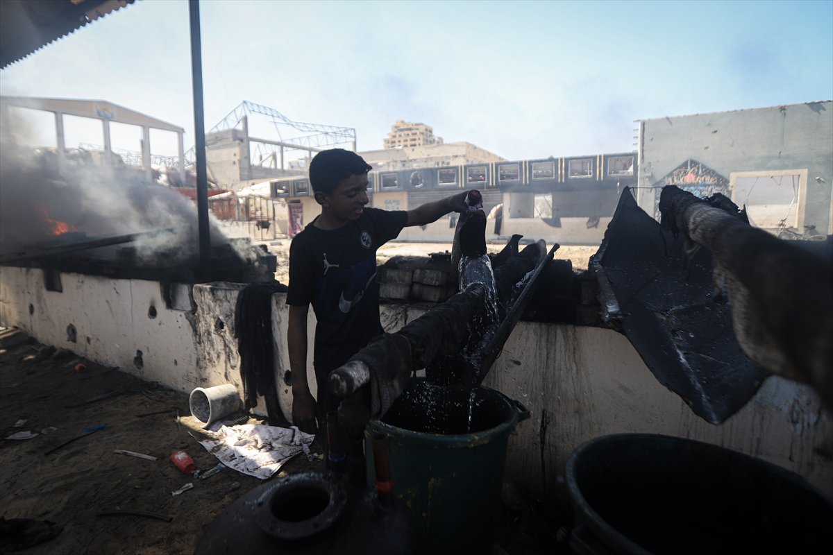 Gazze’de plastik atıklardan akaryakıt üretilerek yakıt krizi aşılmaya çalışılıyor