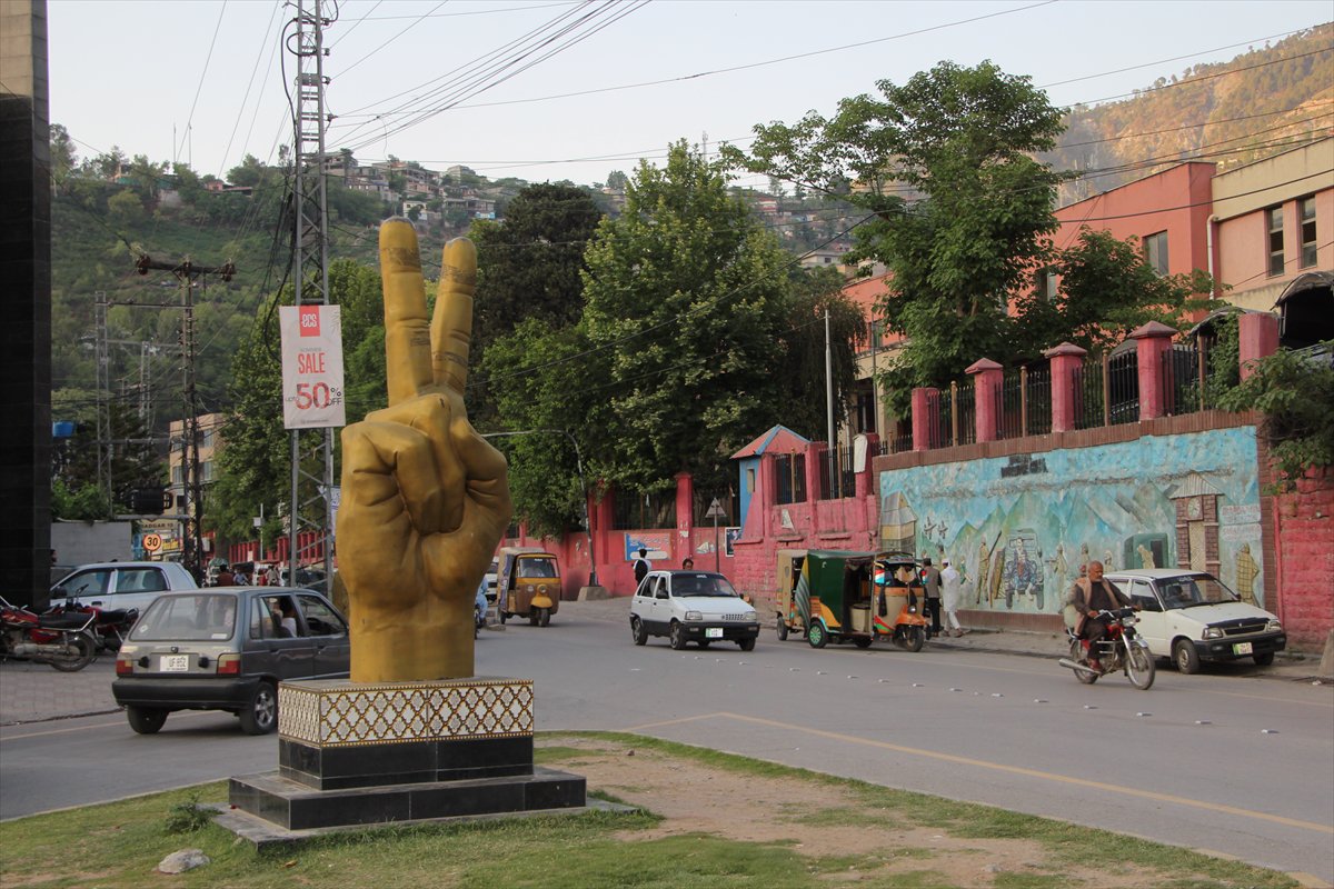 Hindistan ve Pakistan arasında tırmanan gerilimin ortasında Azad Keşmir'de günlük yaşam