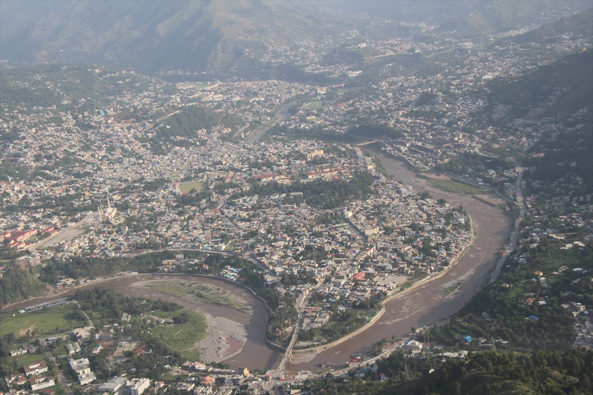 Hindistan ve Pakistan arasında tırmanan gerilimin ortasında Azad Keşmir'de günlük yaşam