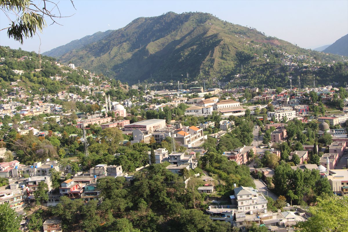 Hindistan ve Pakistan arasında tırmanan gerilimin ortasında Azad Keşmir'de günlük yaşam