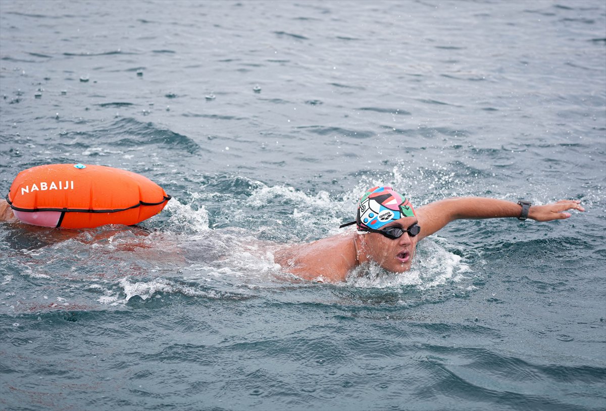 Otizmli yüzücü, Manş Denizi'ni geçmeye hazır