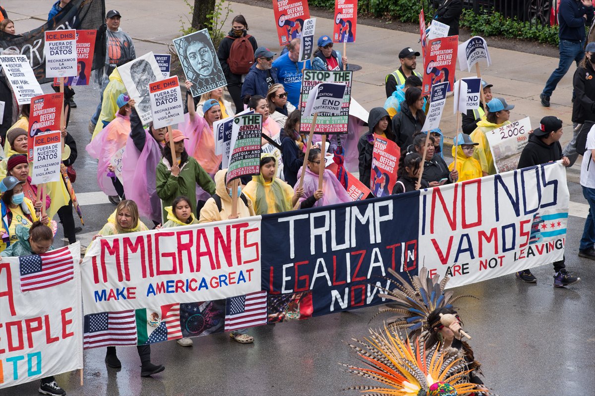Dünyada 1 Mayıs coşkusu: Sokaklarda emek ve dayanışma sesleri yükseldi