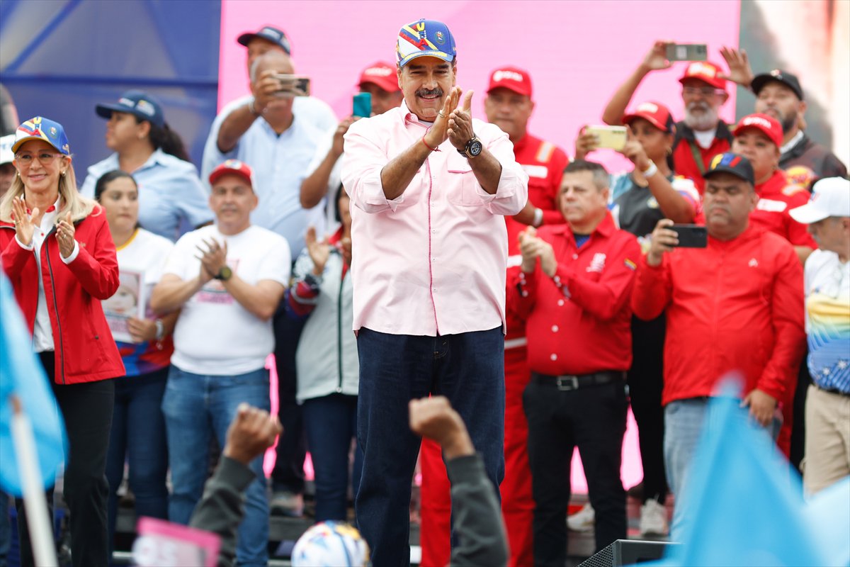 Dünyada 1 Mayıs coşkusu: Sokaklarda emek ve dayanışma sesleri yükseldi