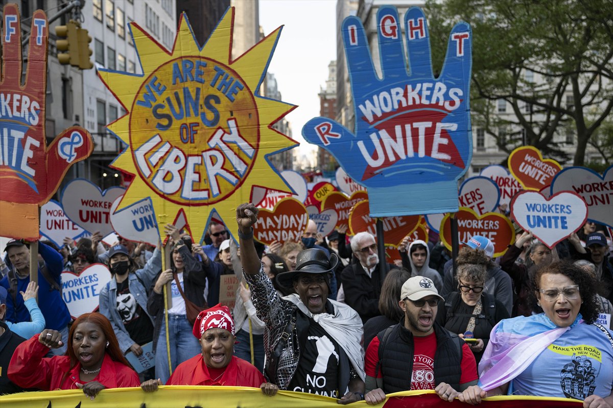 Dünyada 1 Mayıs coşkusu: Sokaklarda emek ve dayanışma sesleri yükseldi