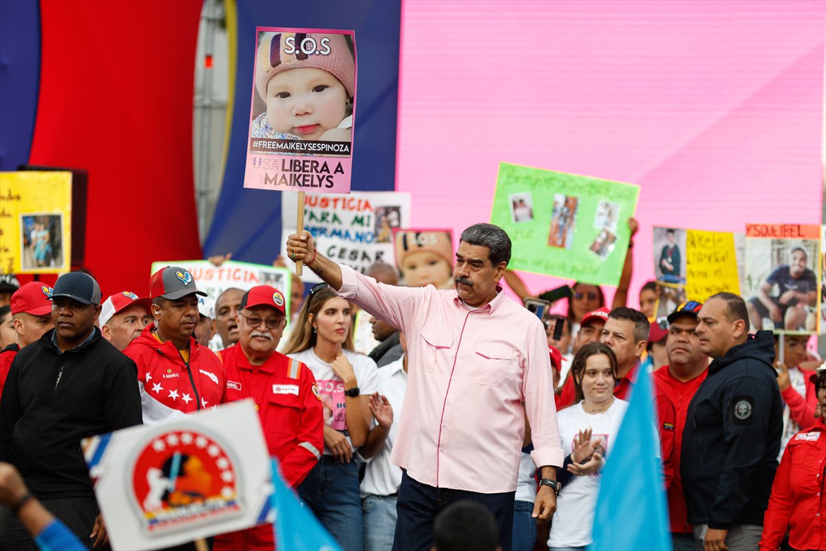 Dünyada 1 Mayıs coşkusu: Sokaklarda emek ve dayanışma sesleri yükseldi