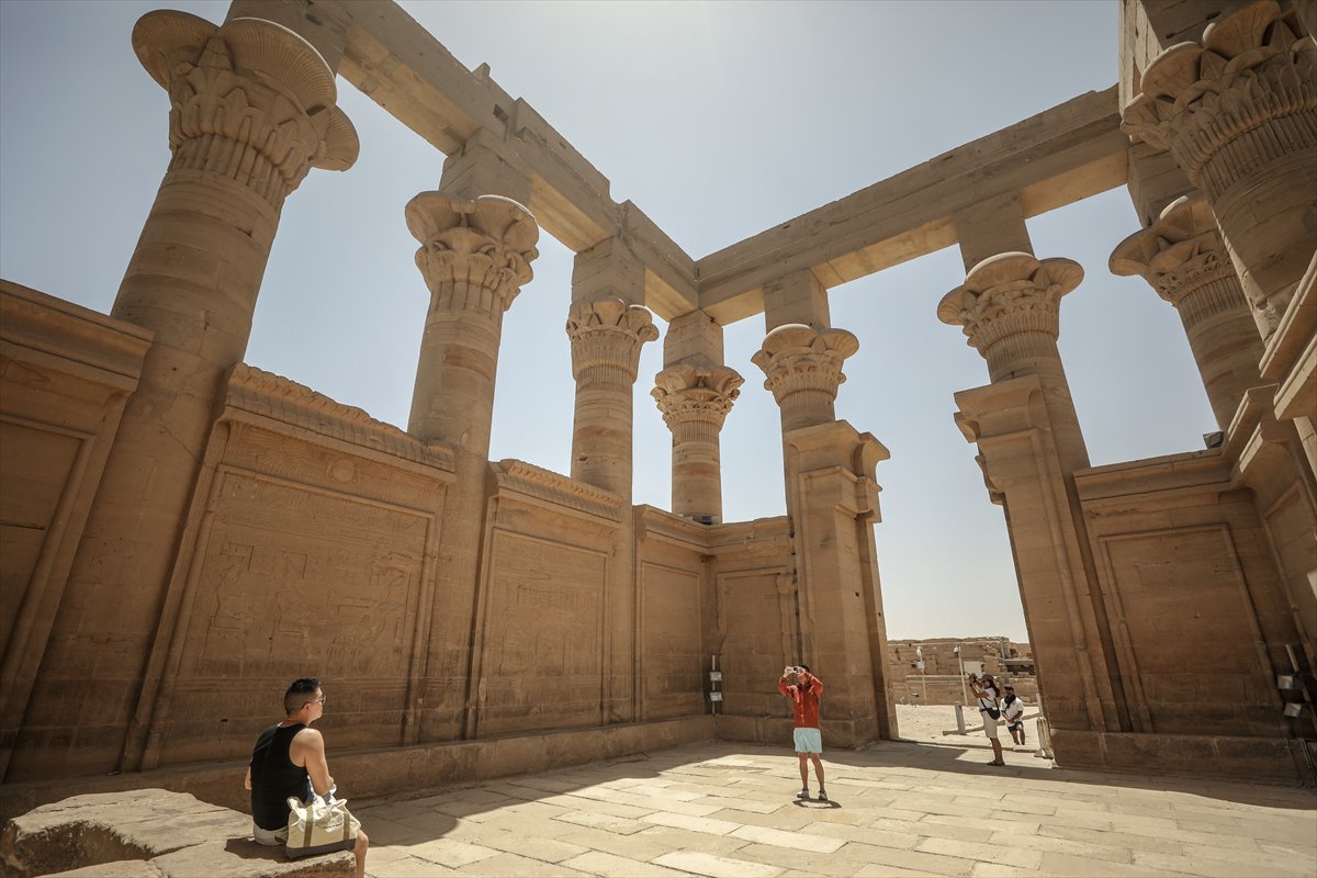 Mısır'daki Philae Tapınağı ziyaretçilerini ağırlıyor