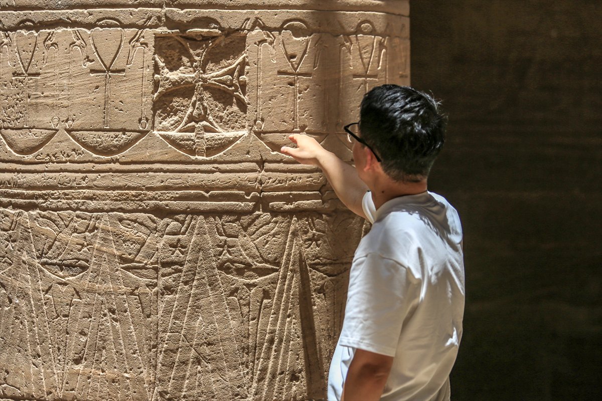 Mısır'daki Philae Tapınağı ziyaretçilerini ağırlıyor