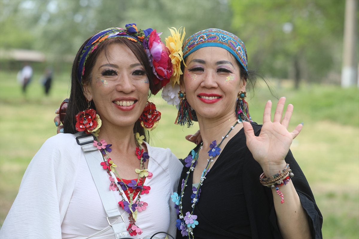 Edirne'de Kakava Şenliği'nden renkli görüntüler