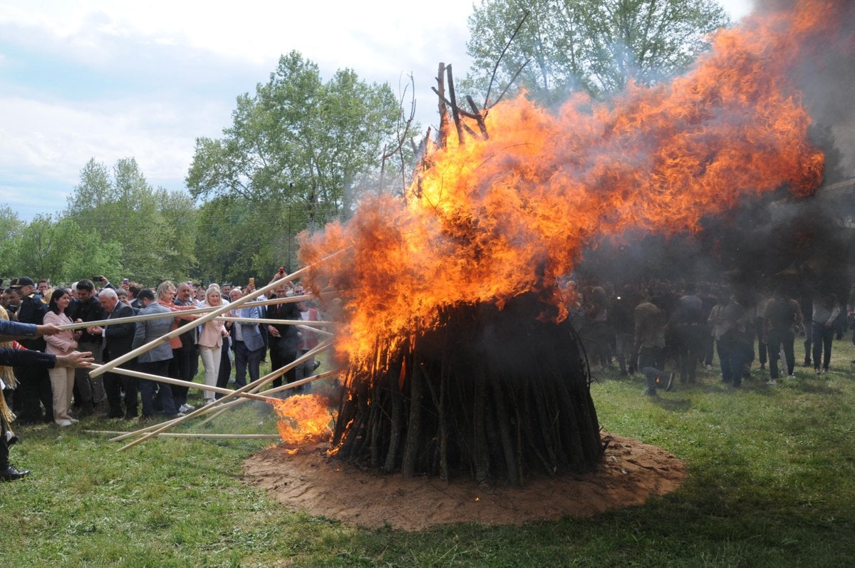 Edirne'de Kakava Şenliği'nden renkli görüntüler