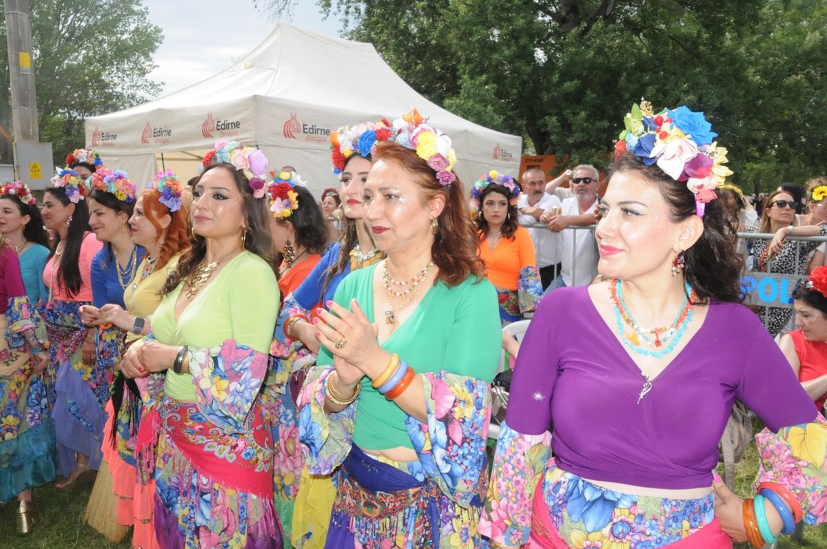 Edirne'de Kakava Şenliği'nden renkli görüntüler