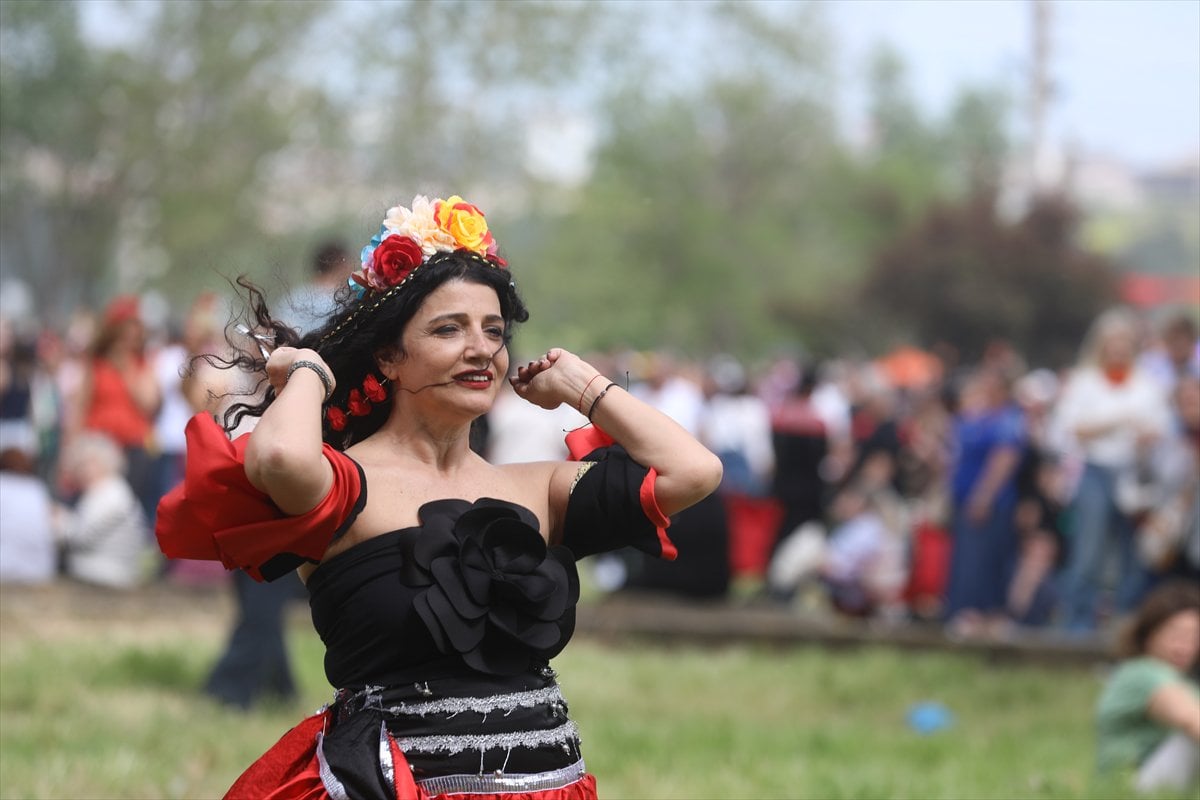 Edirne'de Kakava Şenliği'nden renkli görüntüler