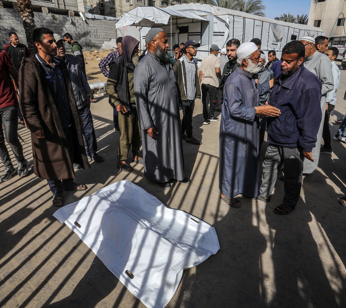 İsrail'in Gazze Şeridi'ne düzenlediği saldırılar sürüyor