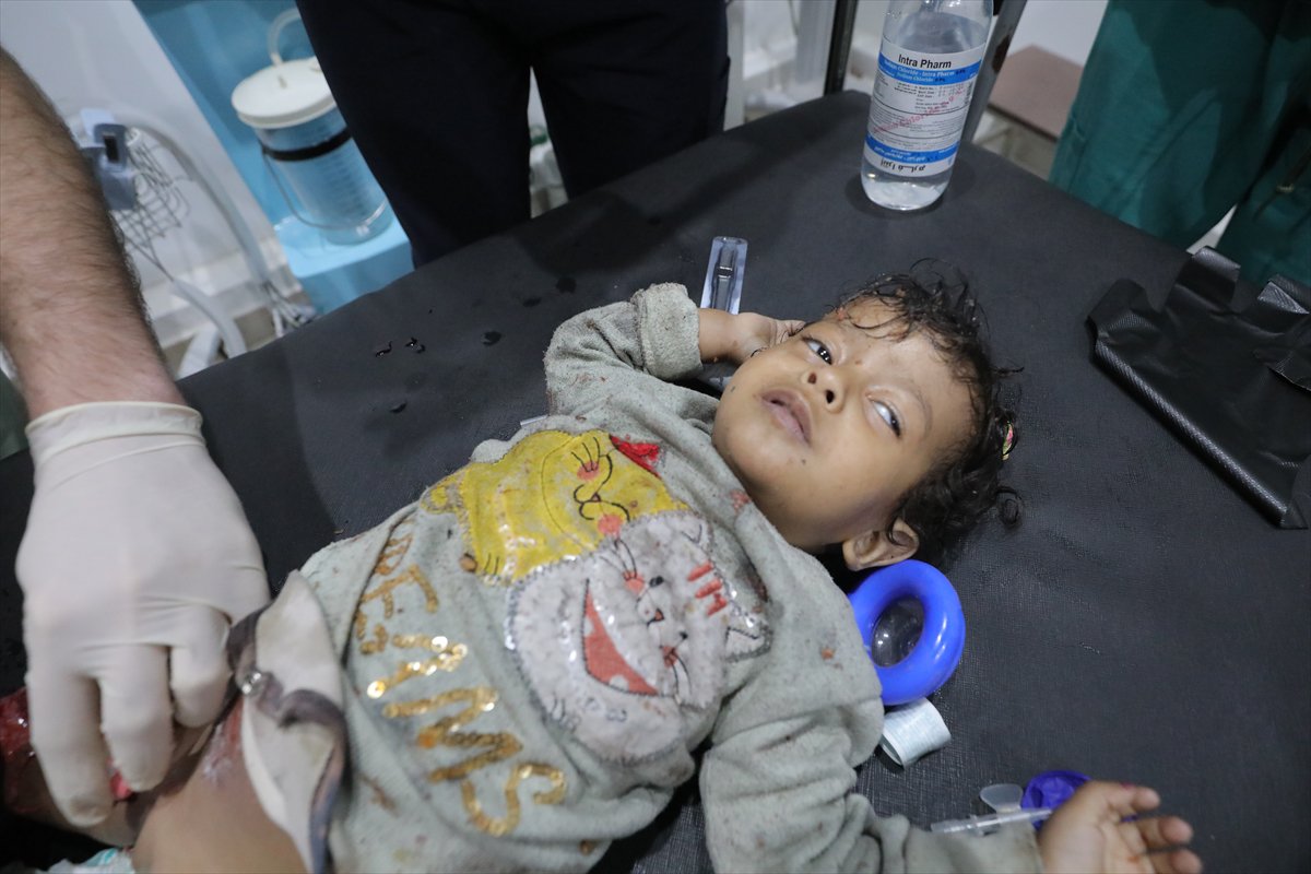 Gazze’de sivillerin sığındığı okul bombalandı