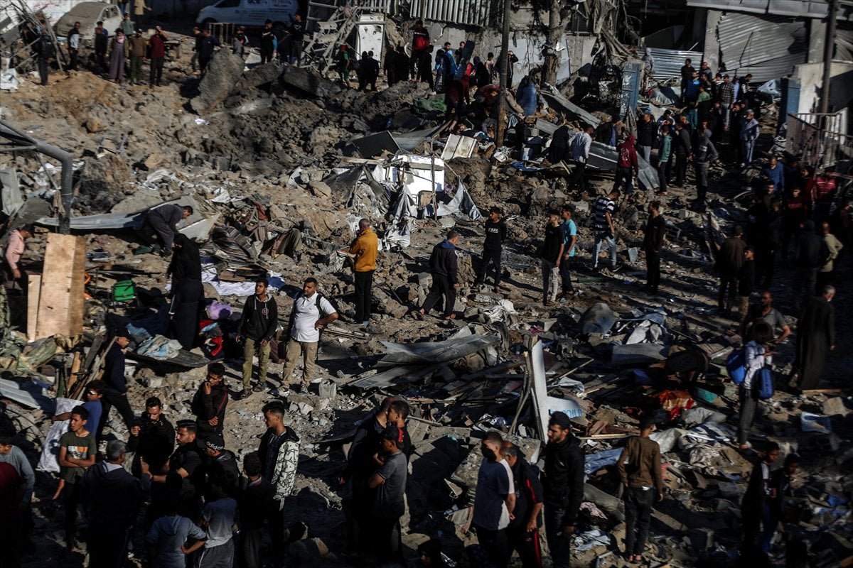 Gazze’de sivillerin sığındığı okul bombalandı