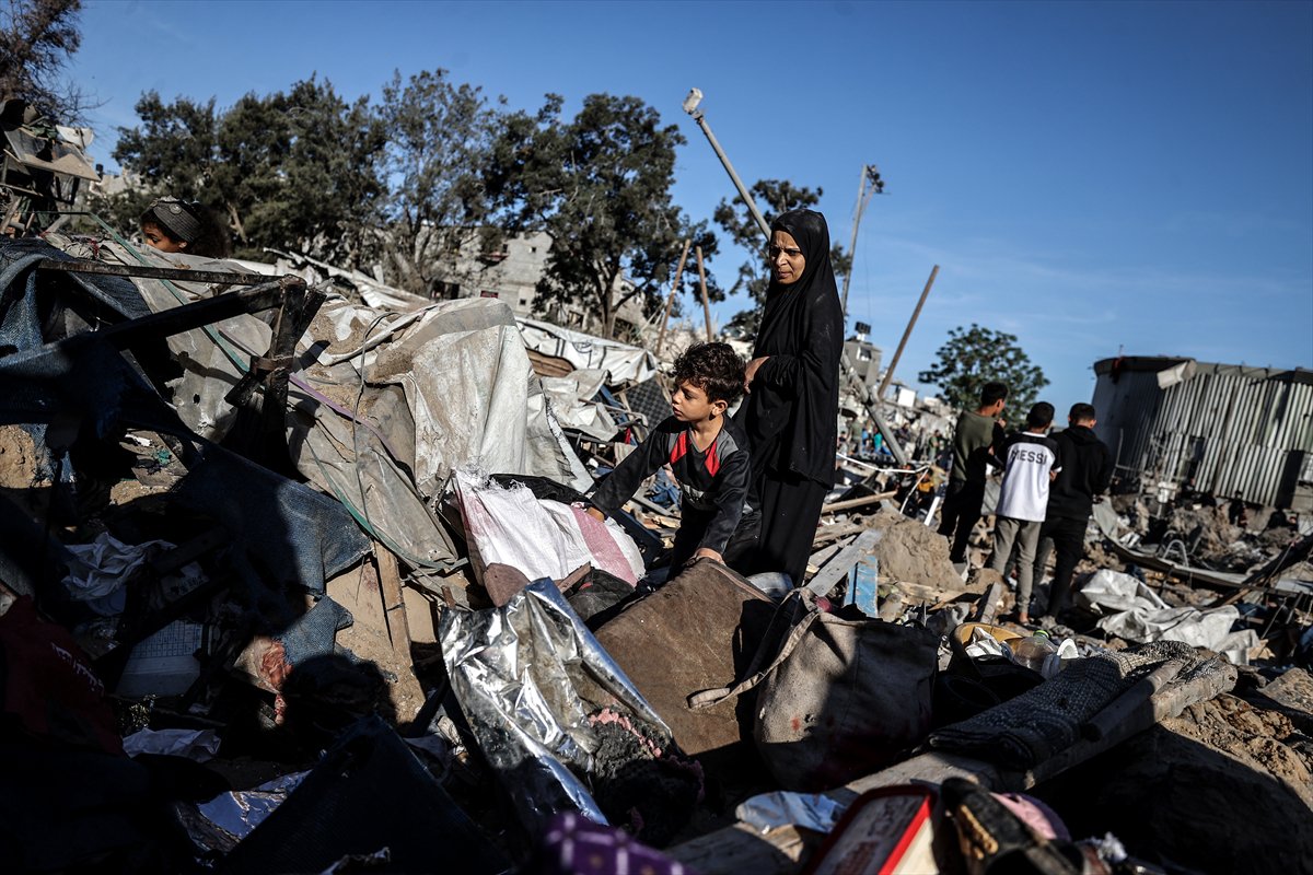 Gazze’de sivillerin sığındığı okul bombalandı