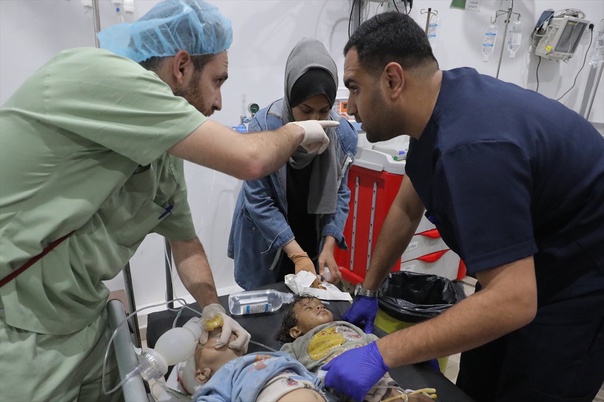 Gazze’de sivillerin sığındığı okul bombalandı