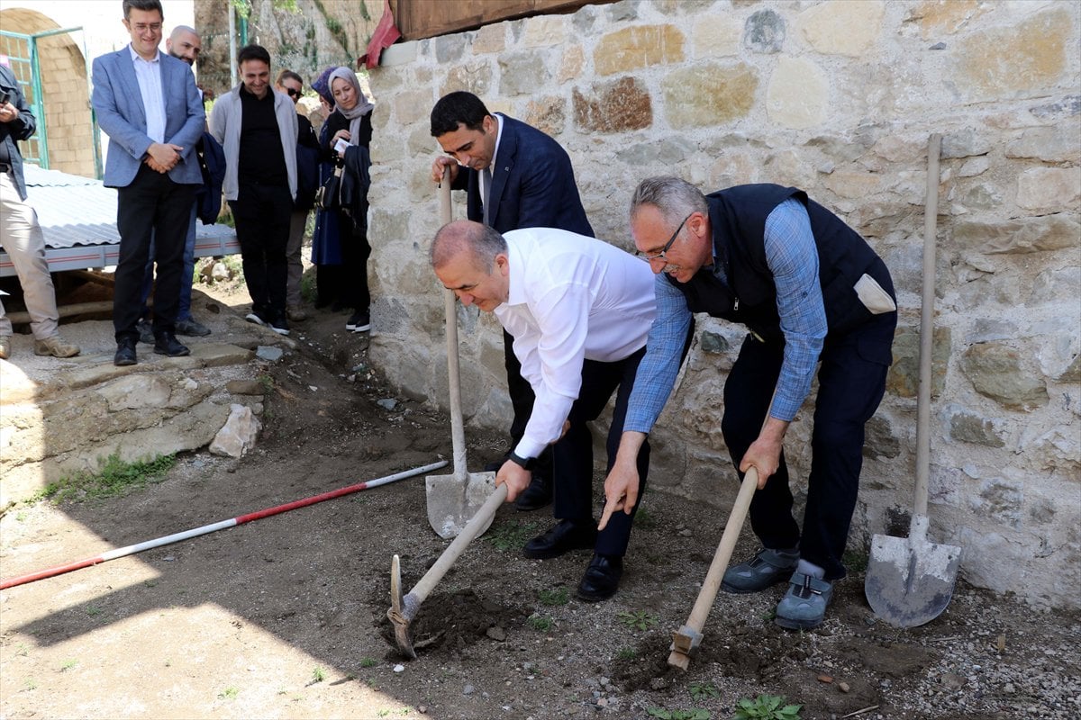 Harput Kalesi’nde tarih yeniden gün yüzüne çıkıyor