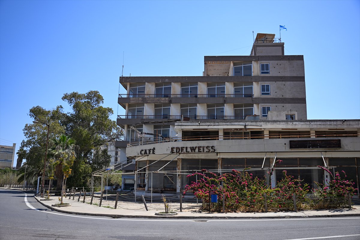 Kapalı Maraş 46 yıl sonra ziyarete açıldı: Geçmiş hala aynı yerde duruyor