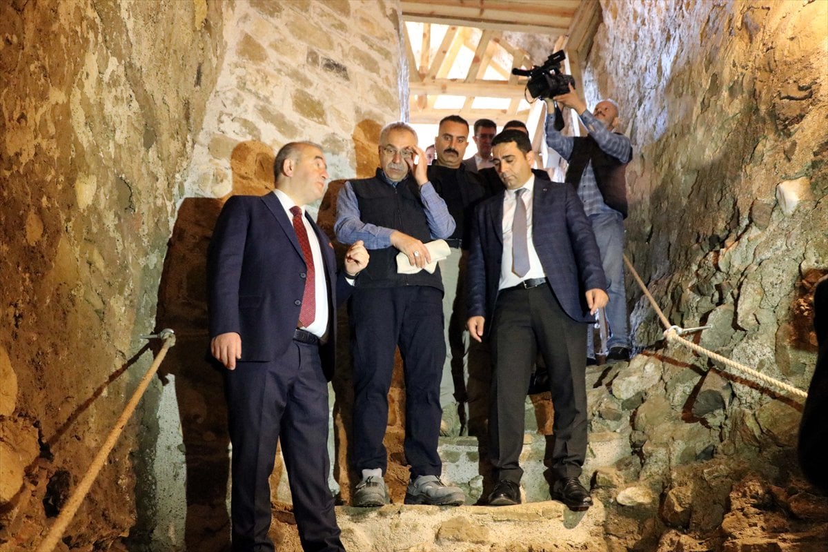 Harput Kalesi’nde tarih yeniden gün yüzüne çıkıyor