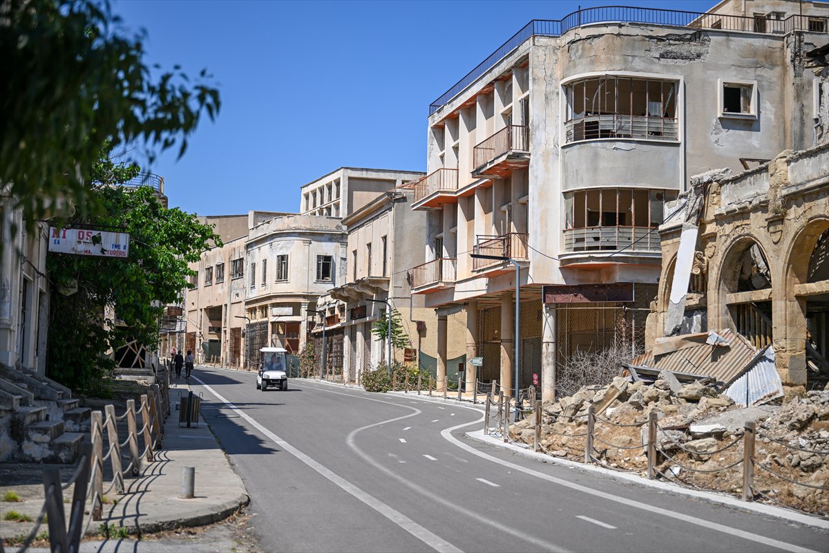 Kapalı Maraş 46 yıl sonra ziyarete açıldı: Geçmiş hala aynı yerde duruyor