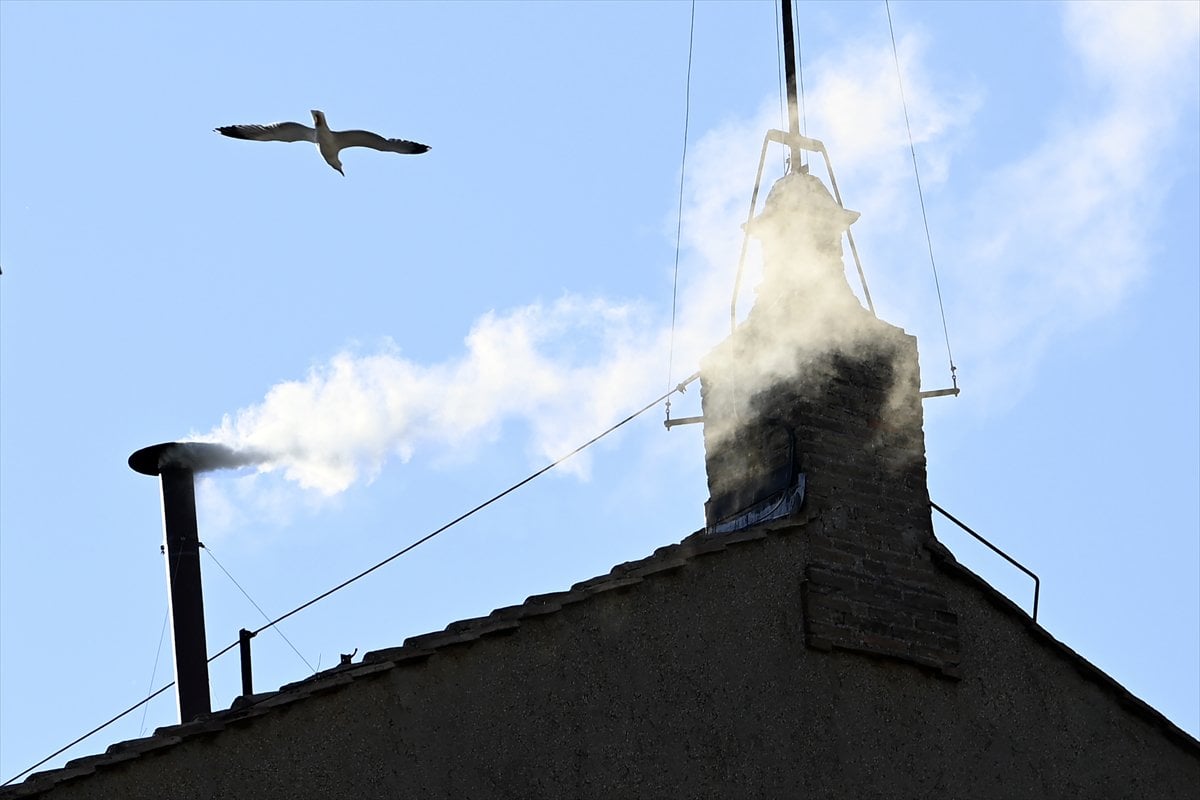 Yeni Papa’nın seçilmesiyle kutlamalar başladı