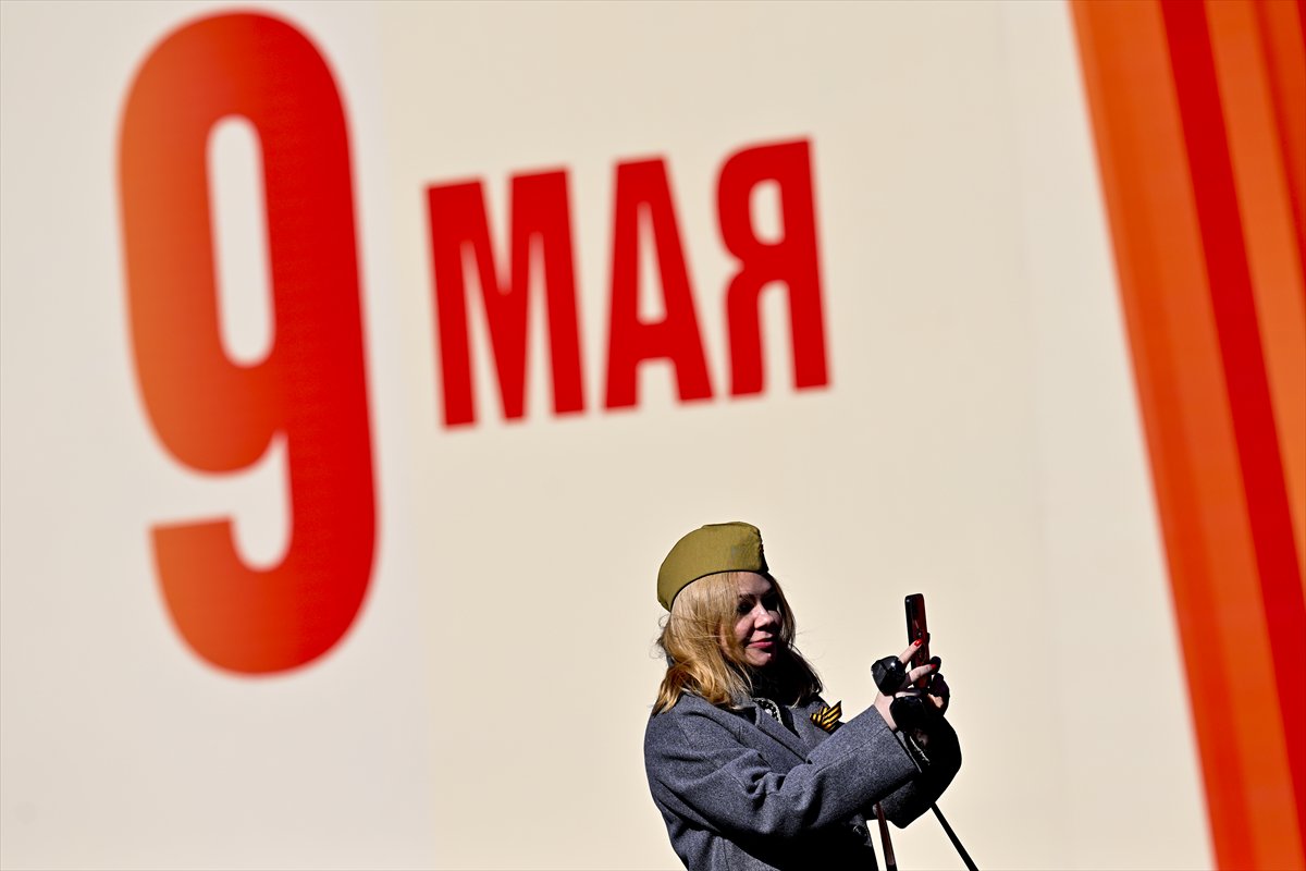 Kızıl Meydan'da Zafer Günü kutlaması