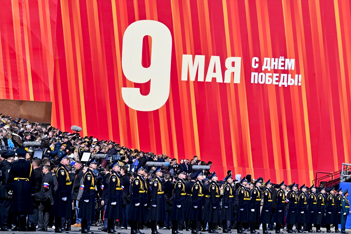 Kızıl Meydan'da Zafer Günü kutlaması