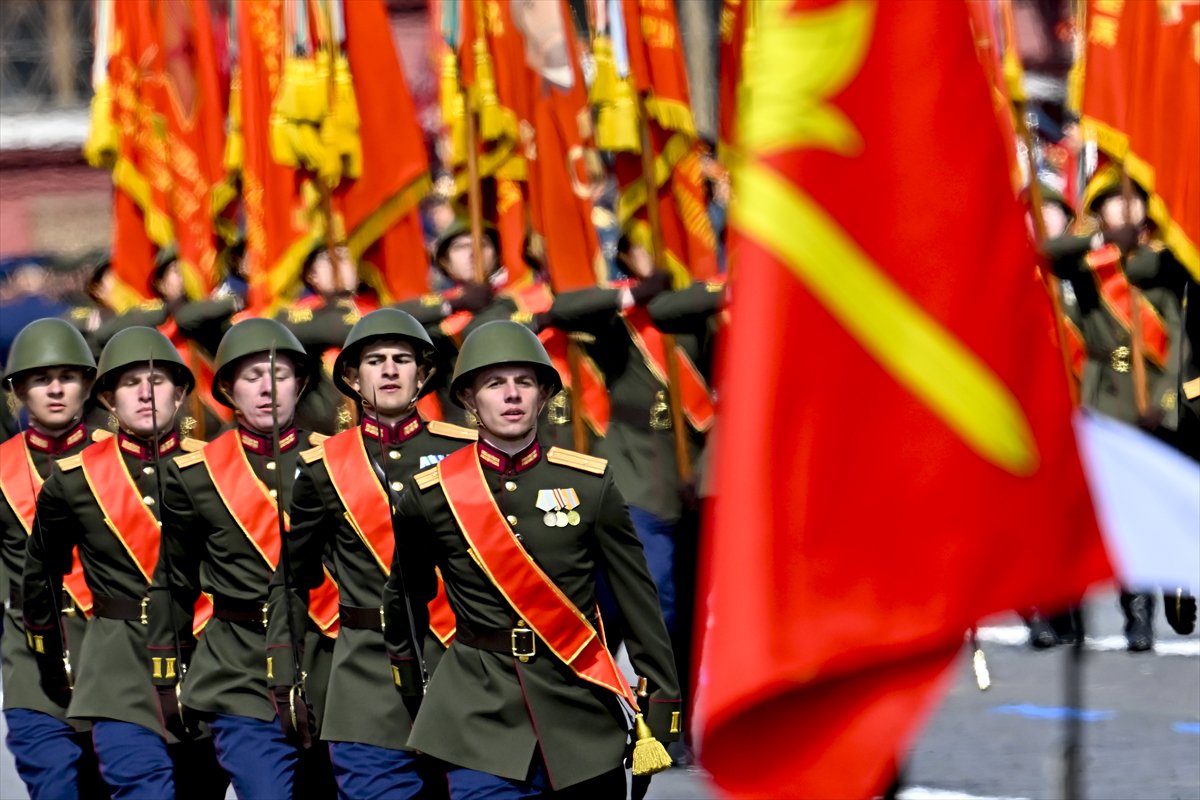 Kızıl Meydan'da Zafer Günü kutlaması