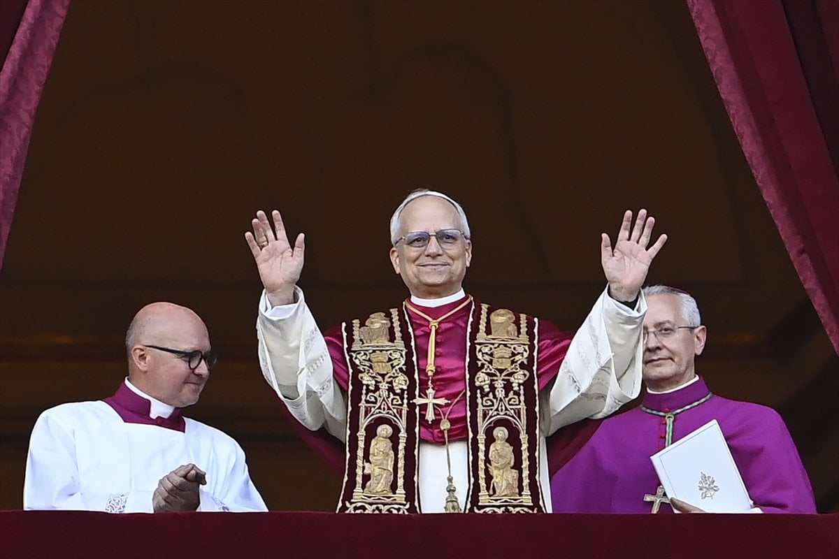 Yeni Papa’nın seçilmesiyle kutlamalar başladı