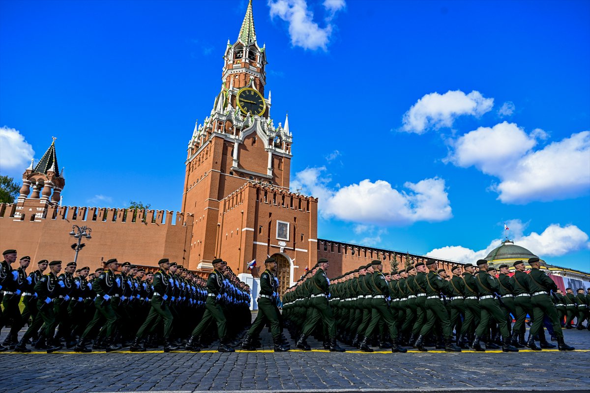 Kızıl Meydan'da Zafer Günü kutlaması