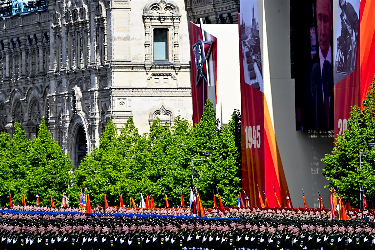 Kızıl Meydan'da Zafer Günü kutlaması