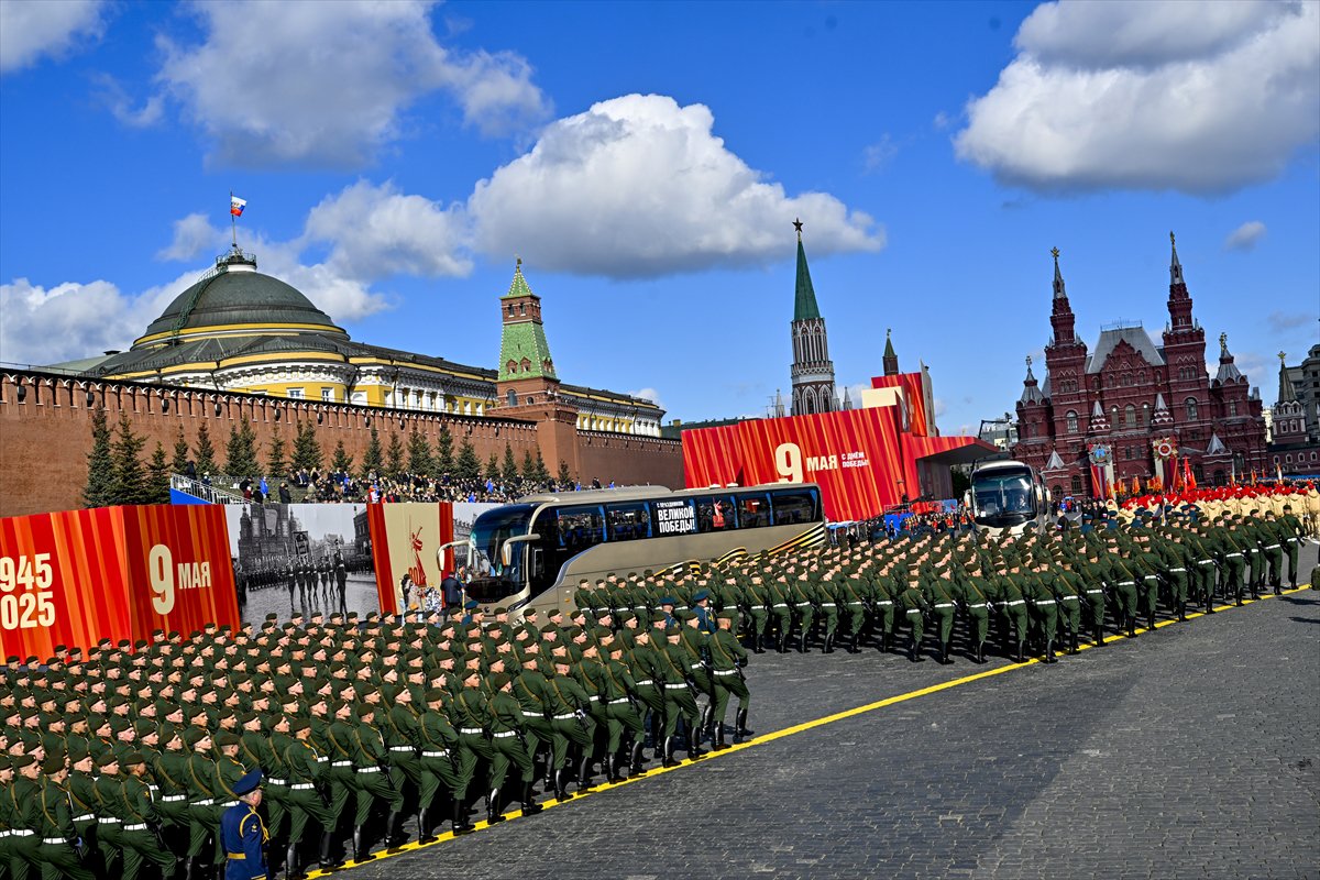 Kızıl Meydan'da Zafer Günü kutlaması