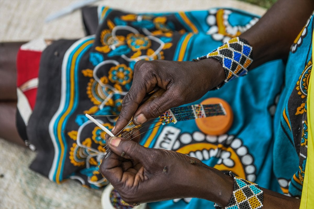 Kenya’da Masai kabilesinin vahşi doğayla uyumlu yaşamı
