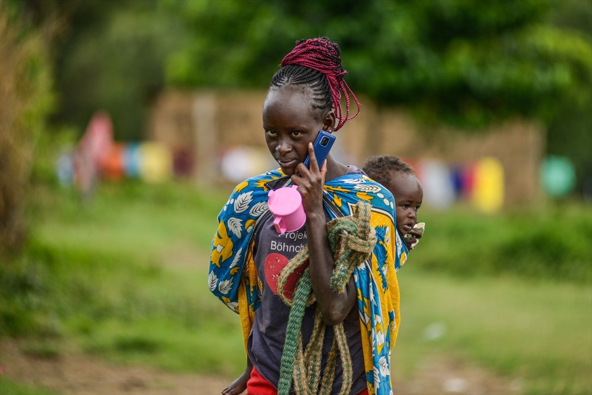 Kenya’da Masai kabilesinin vahşi doğayla uyumlu yaşamı