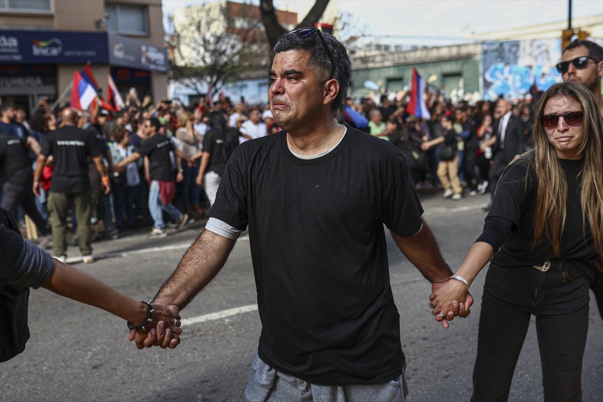 Uruguay'da hayatını kaybeden eski Devlet Başkanı Jose Mujica, defnedildi