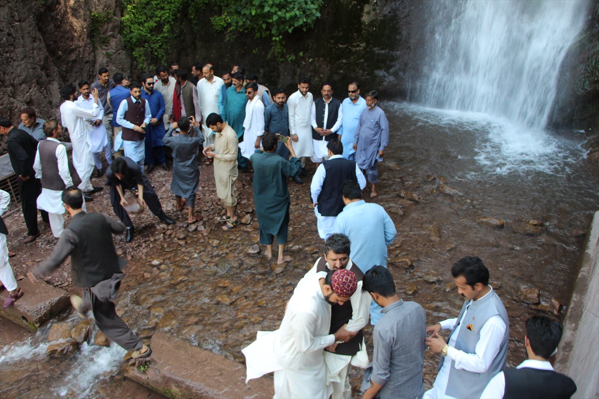 Ateşkes sonrası Azad Keşmir’de hayat yeniden canlanıyor